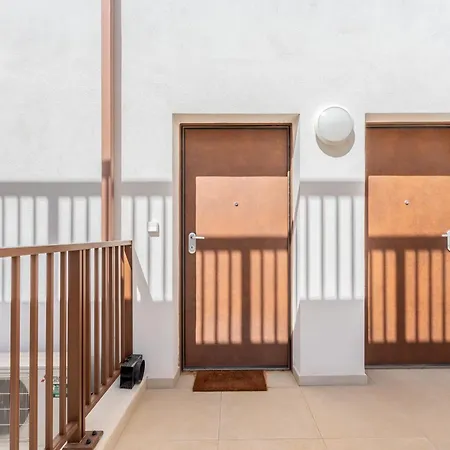 Magadhja Fiurita - Appt Climatisé - Vue Appartement *